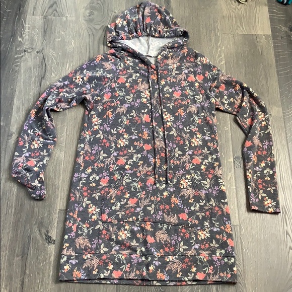 e.luna Tops - E Luna Long Hoodie Medium